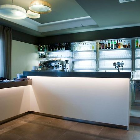 Hotel San Giorgio Le Colline San Colombano al Lambro Екстериор снимка